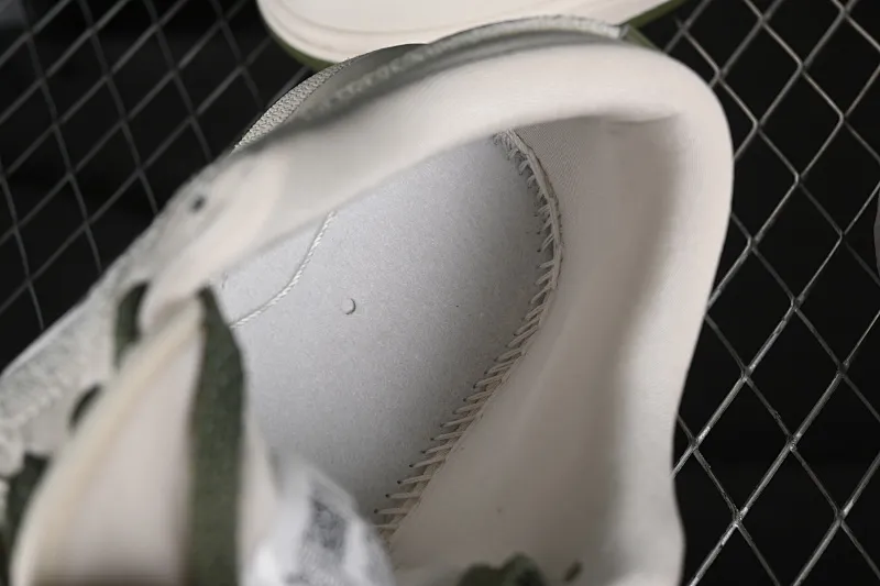 All categories Air Jordan Jordan series basketball shoes Air Jordan 1 Low High-end customized low-top sneakers Air Jordan 1 Low AJ1 Joe 1 Gucci joint-beige knitted High-end customized low-top retro basketball shoes DM5688-103